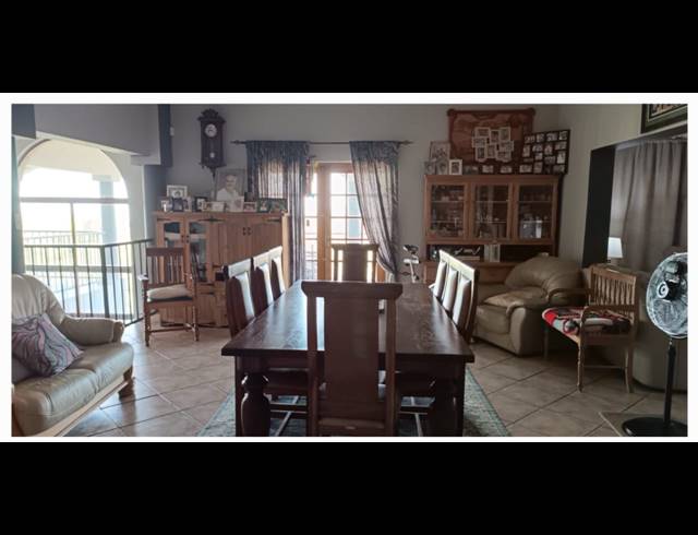 5 BEDROOM HOUSE FOR SALE IN SAFARI GARDENS